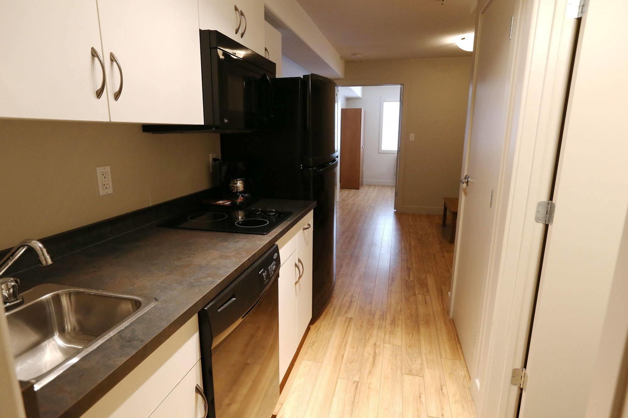 Platinum Residences Fort Mcmurray Luaran gambar