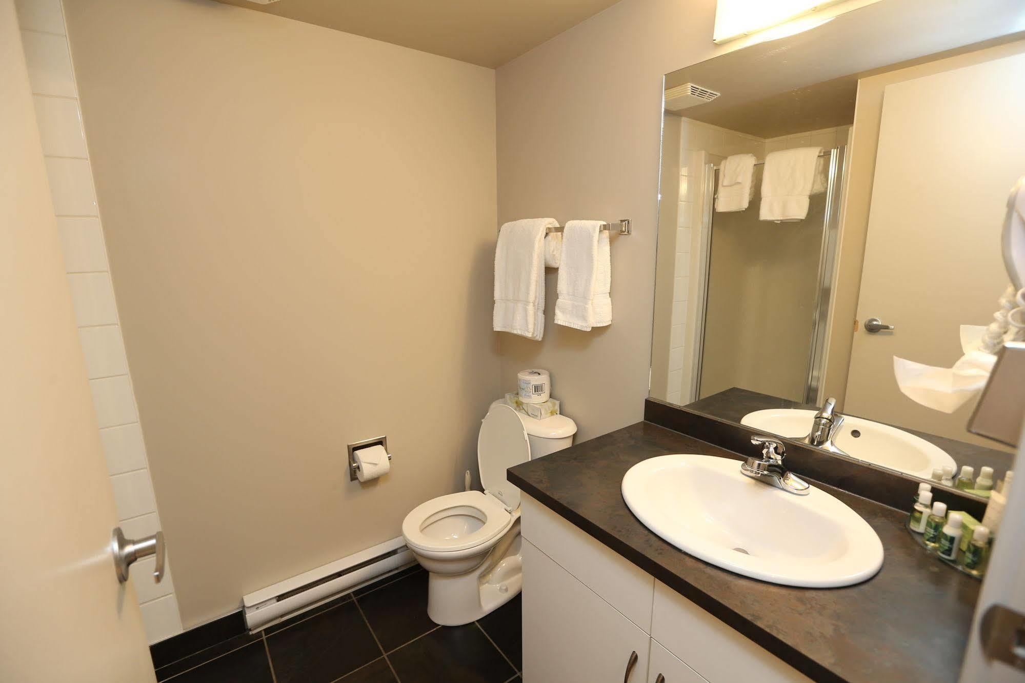 Platinum Residences Fort Mcmurray Luaran gambar
